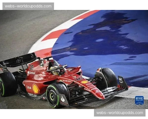 新加坡滨海湾赛道完成部分路肩和护栏升级,以提升安全性